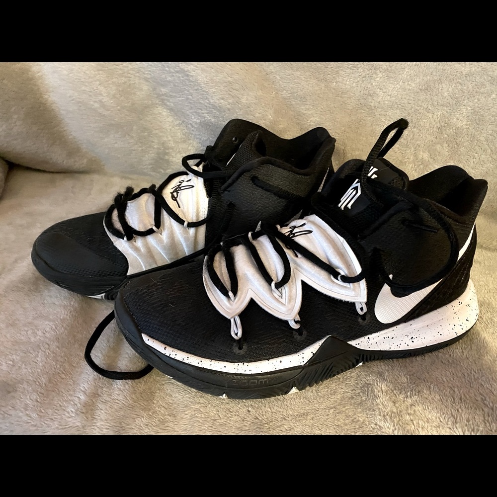 Nike Kylie 5 TB shoes
